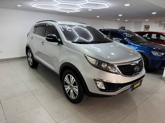 KIA SPORTAGE 2.0 EX 4X2 16V GASOLINA 4P AUTOMÁTICO KIA SPORTAGE 2.0 EX 4X2 16V GASOLINA 4P AUTOMÁTICO